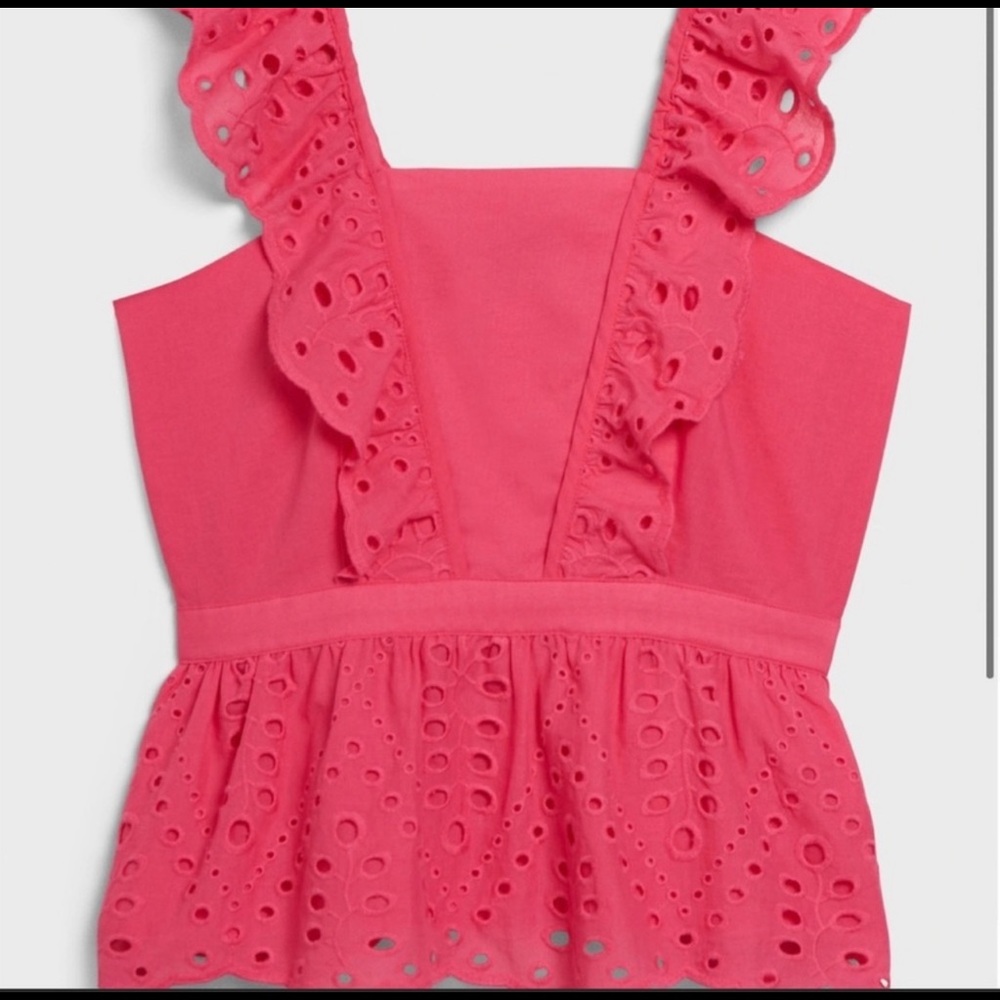 NWT Eyelet Peplum Top - Banana Republic- Petite
